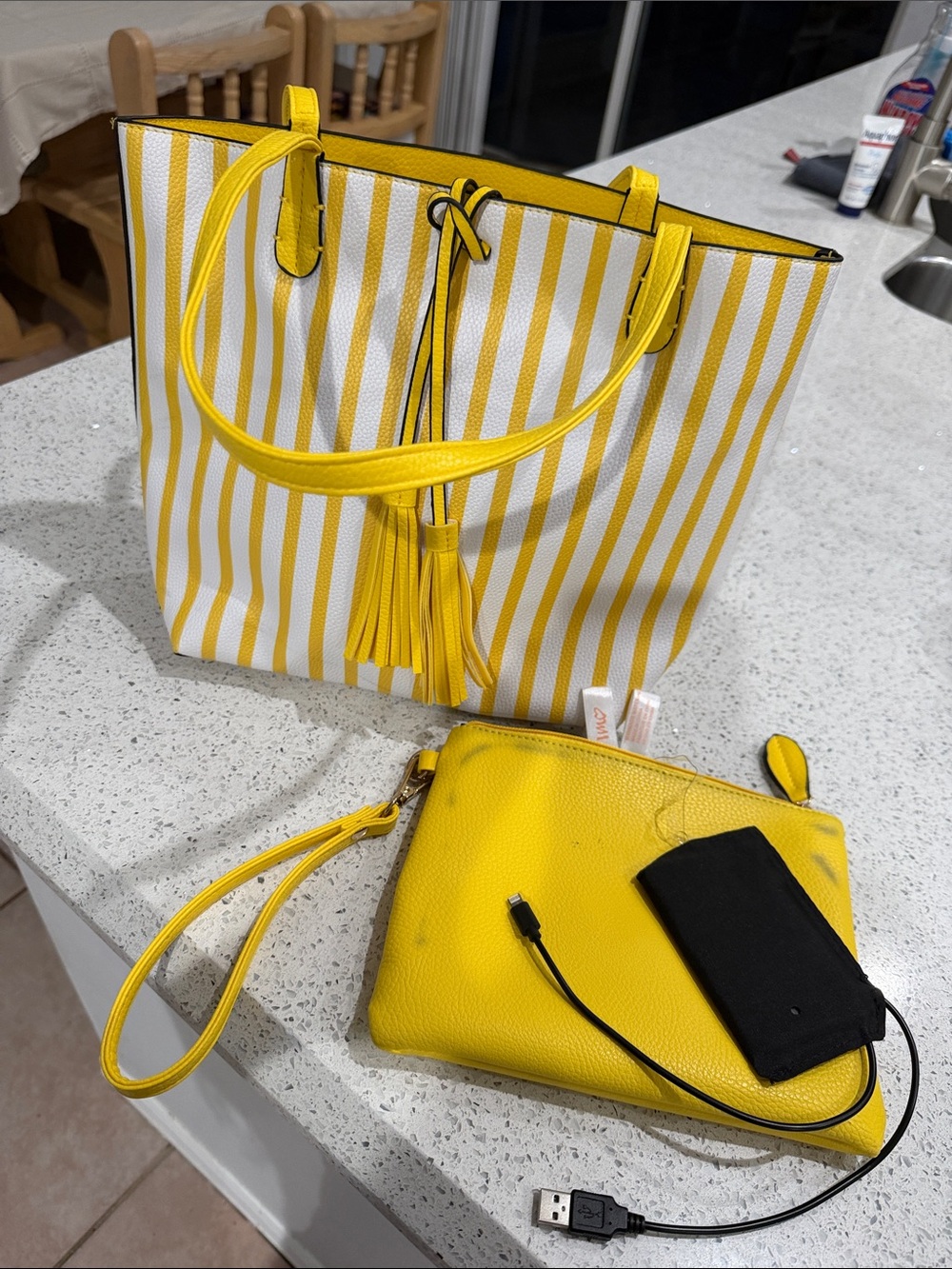 Yellow Stripe Tote Bag Yellow Wristlet with battery charging @@@